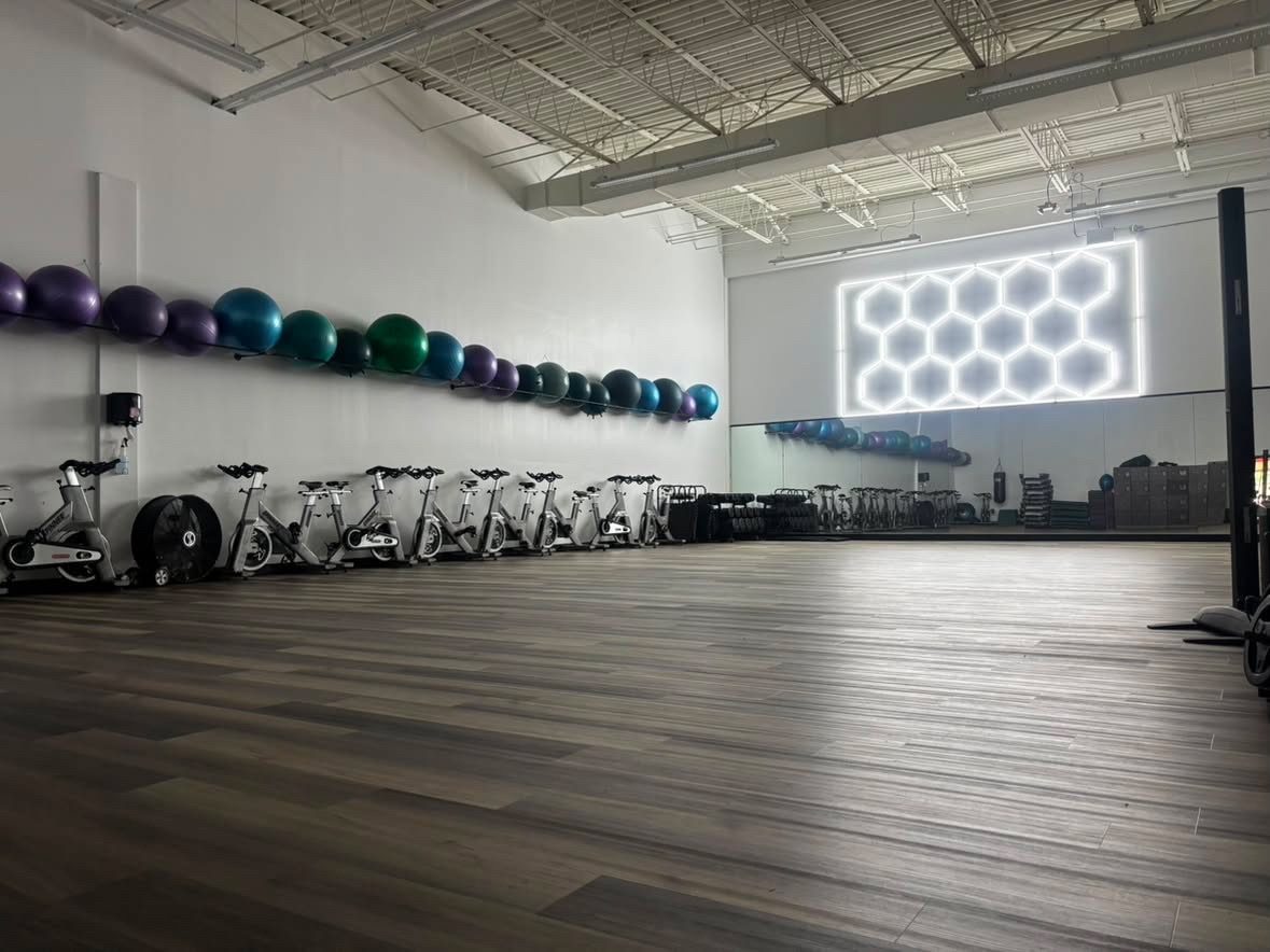Group fitness studio at Bayshore Athletic Club